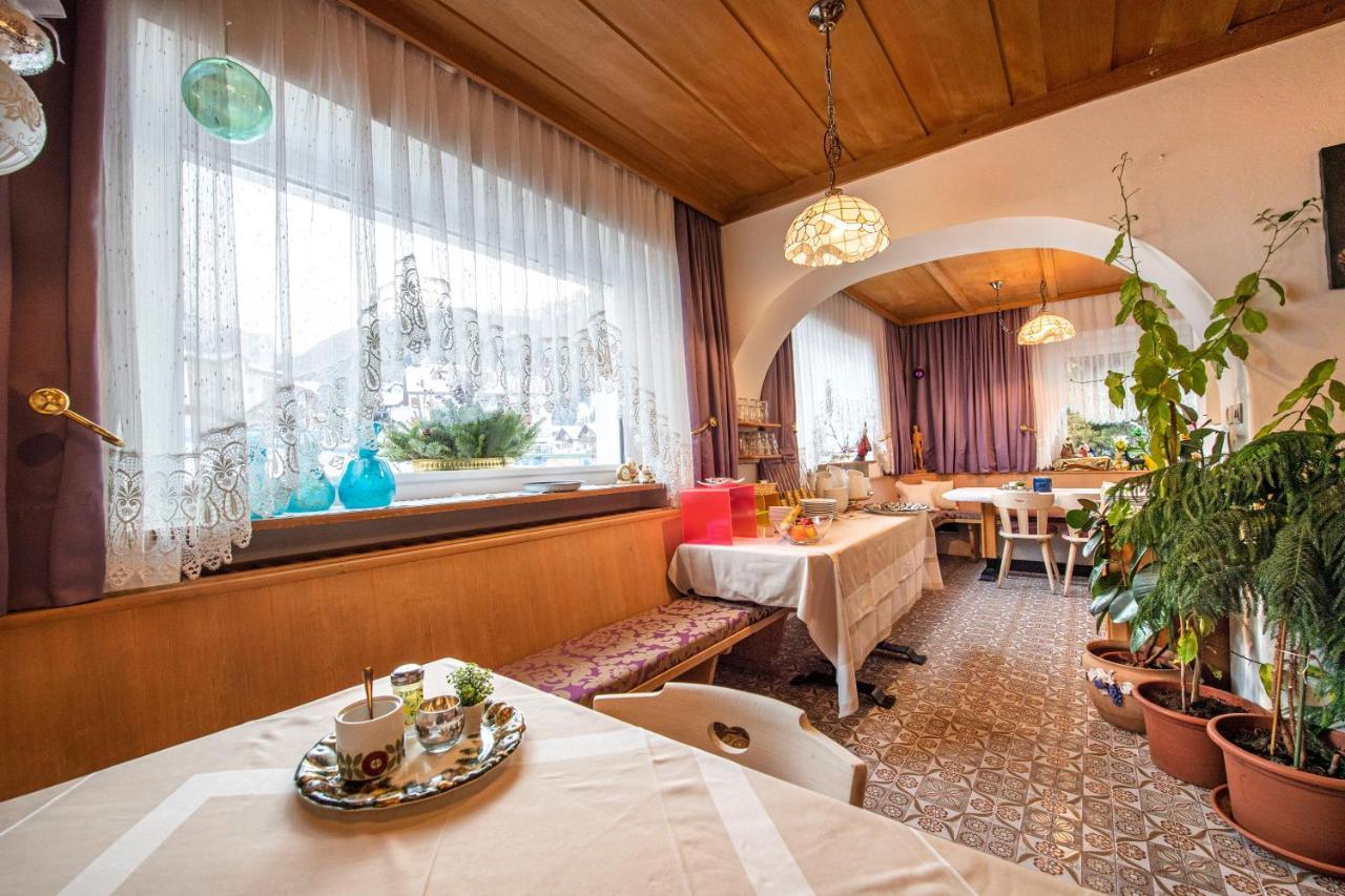 Garni Bondi Bed & Breakfast Selva di Val Gardena Dış mekan fotoğraf