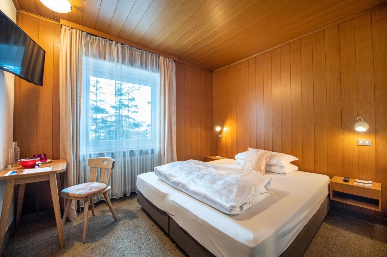 Garni Bondi Bed & Breakfast Selva di Val Gardena Dış mekan fotoğraf